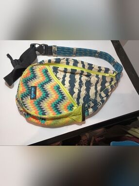 Kavu Chevron Sling in Teal, Coral, Neon Yellow & Navy